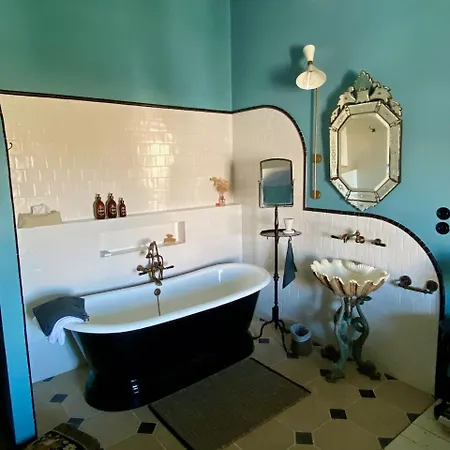 Holiday home Maisons 322 - Maison La Secrete *