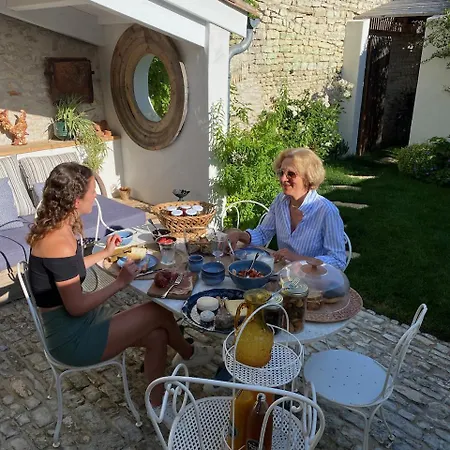 Holiday home Maisons 322 - Maison La Secrete *